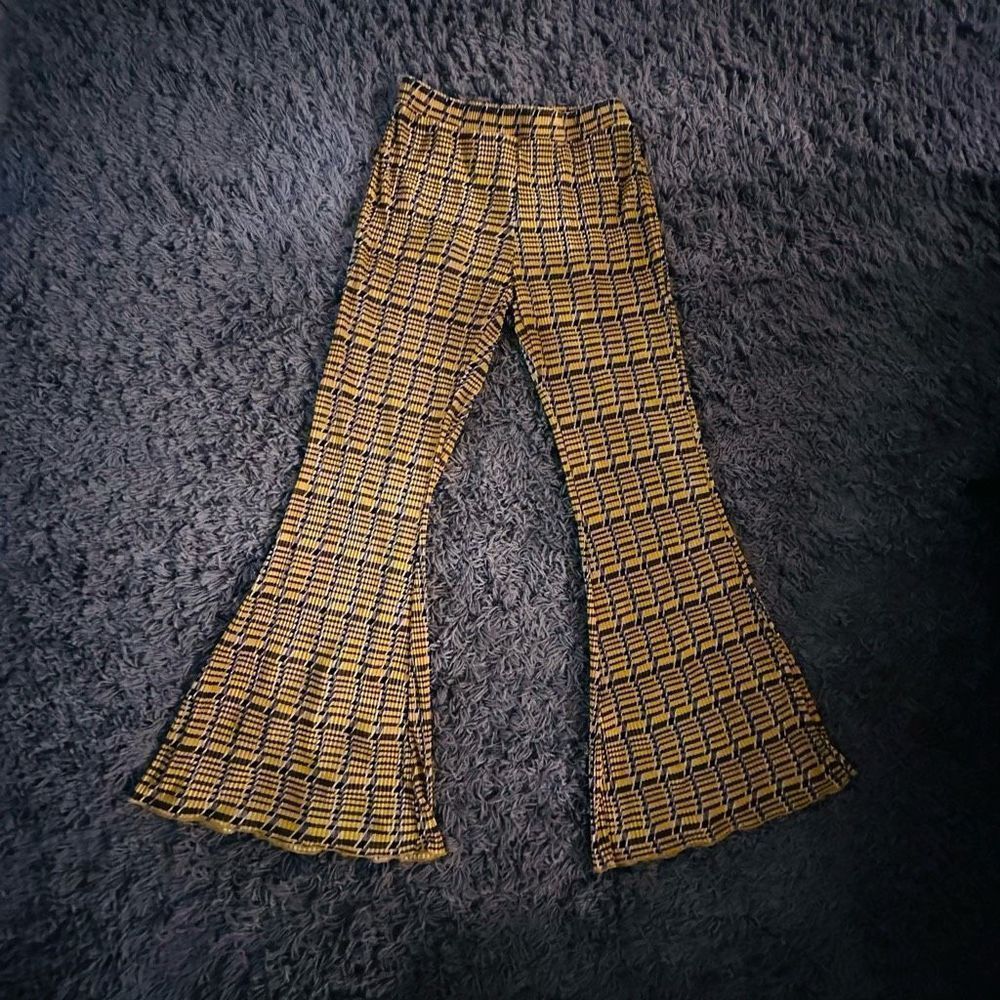 Zara plisse yellow flare pleated pants large - Picture 1 of 7